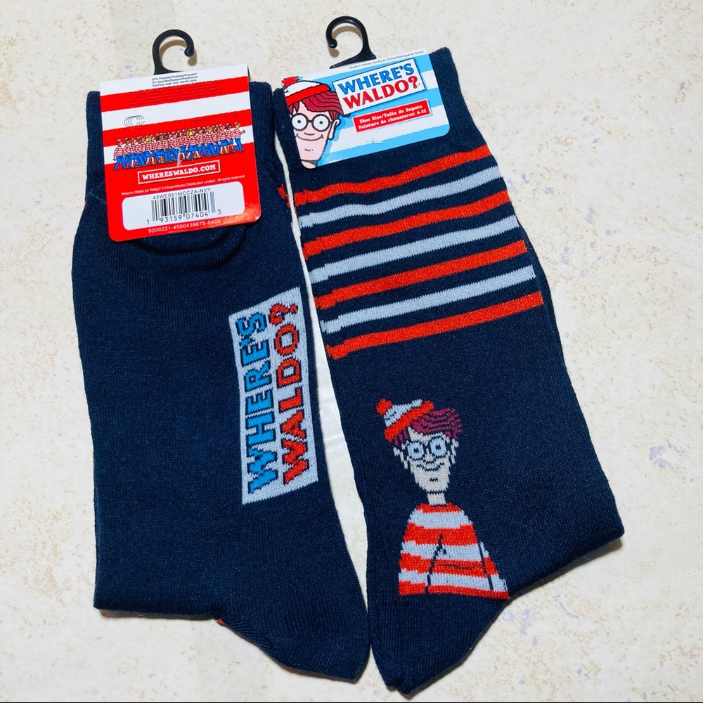 Where’s Waldo? Men’s Navy Blue Socks One Pair